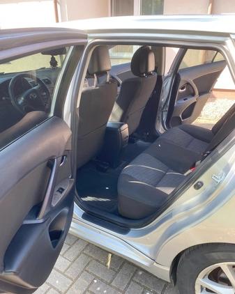 Toyota Avensis cena 29700 przebieg: 173160, rok produkcji 2010 z Białystok małe 79